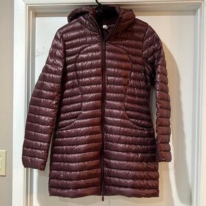 Lululemon nylon puffer coat. Size 10.
